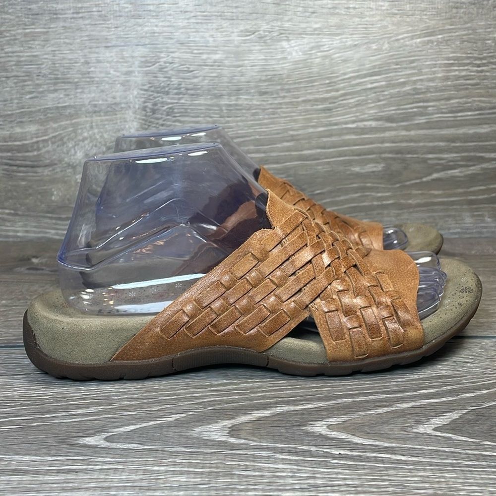 Taos Guru Honey Brown Leather Women’s Size 8 Basket Weave Slip On Slides Sandals